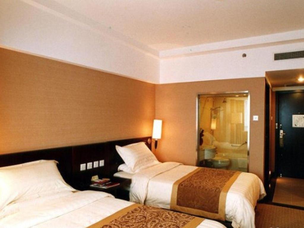 Dong Fang Hotel Пекин Екстериор снимка