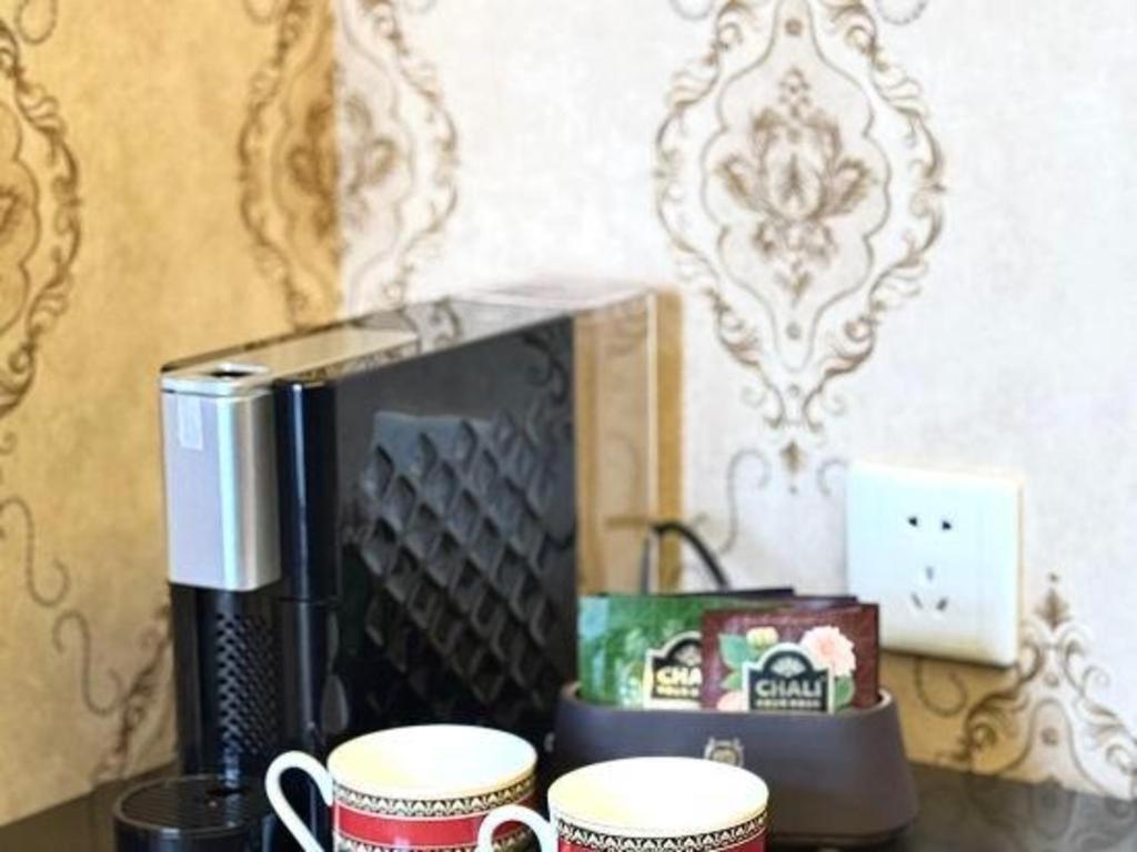 Dong Fang Hotel Пекин Екстериор снимка