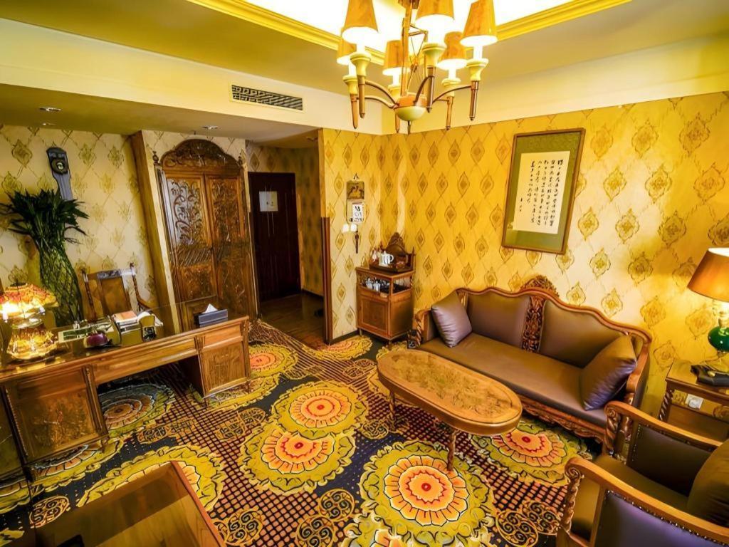 Dong Fang Hotel Пекин Екстериор снимка
